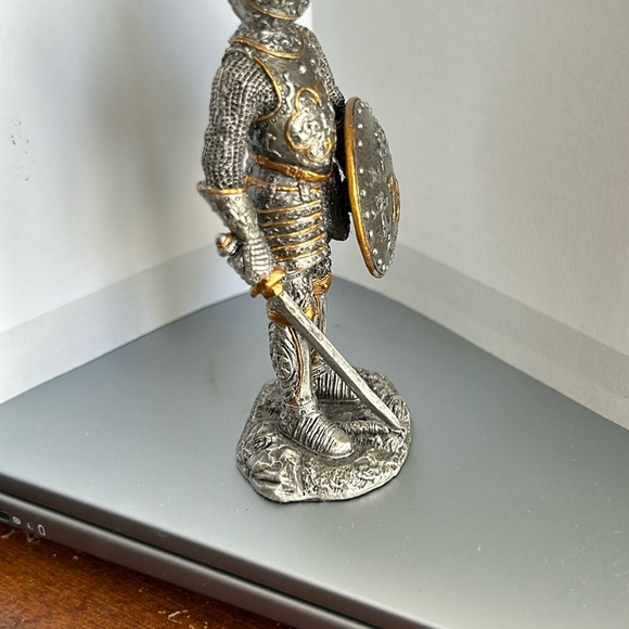 Medieval Knight and Roman Soldier Figurine Set - Veronese 4" - Picture 5 of 14